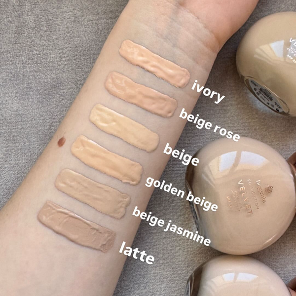 Тональна основа для обличчя Bogenia Velvet Foundation SPF 20 з матувальним ефектом 002 Beige Rose, 30 мл BG602-02 фото